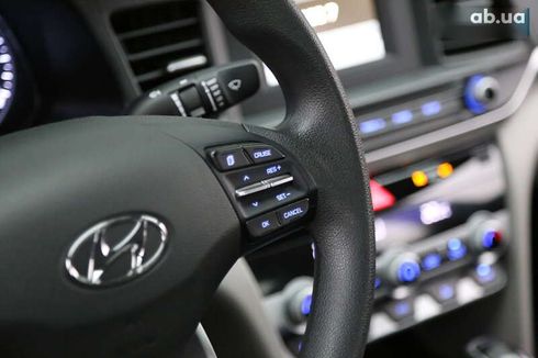 Hyundai Elantra 2019 - фото 20