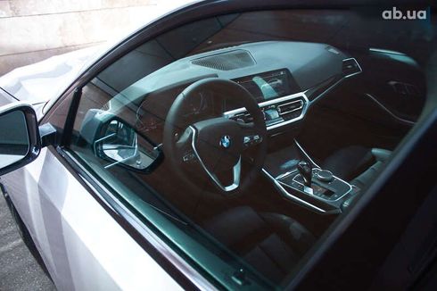 BMW 3 серия 2019 - фото 13