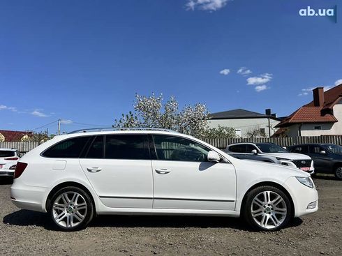 Skoda Superb 2012 - фото 9