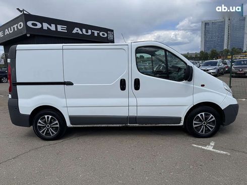 Opel Vivaro 2014 - фото 5