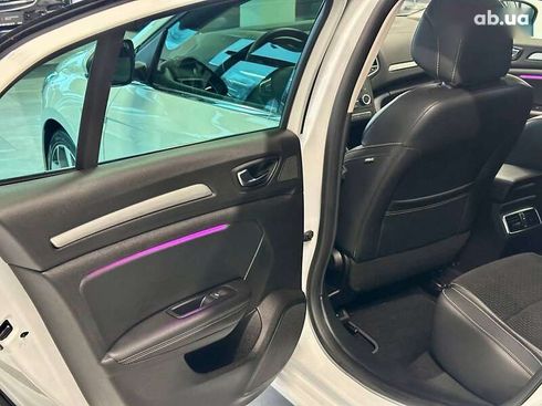 Renault Megane 2018 - фото 22