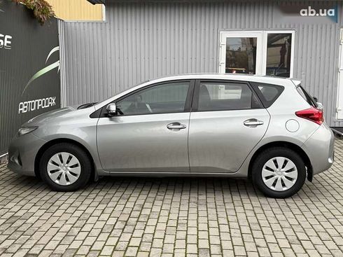 Toyota Auris 2014 - фото 25