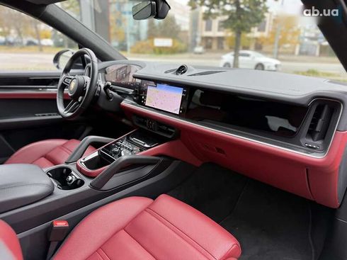 Porsche Cayenne Coupe 2024 - фото 19