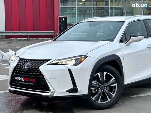 Lexus UX 2020 - фото 11