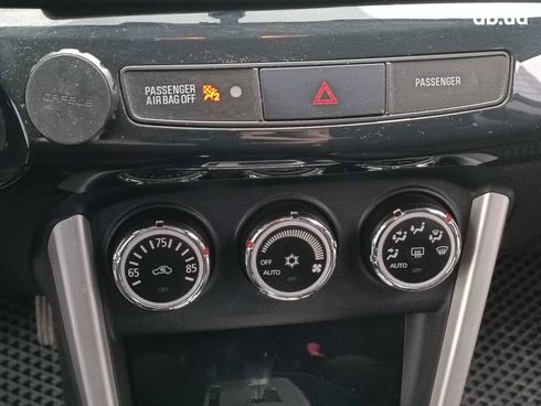 Mitsubishi Lancer 2016 красный - фото 43