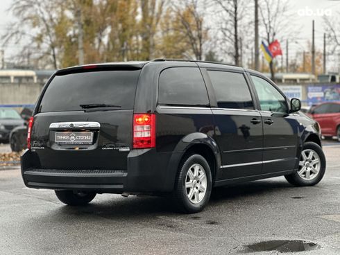 Chrysler Voyager 2010 черный - фото 5