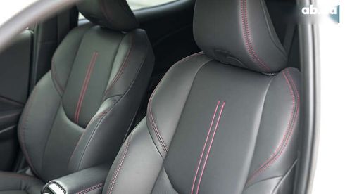 Lexus LBX 2023 - фото 16