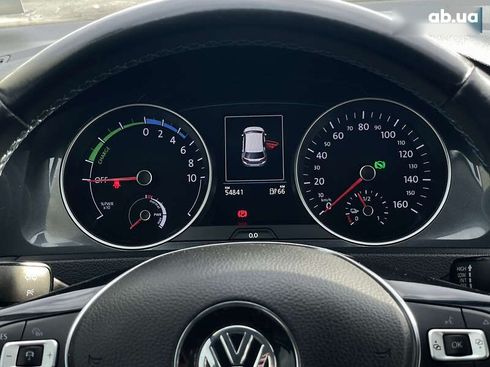 Volkswagen e-Golf 2019 - фото 16