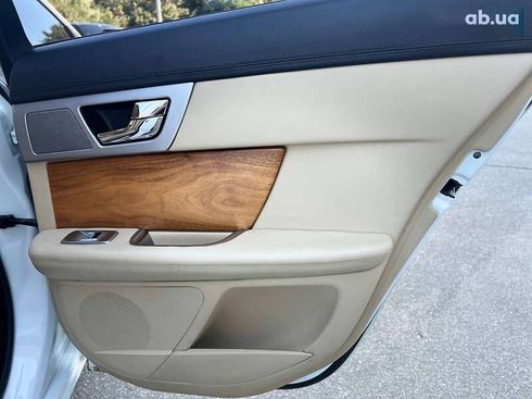 Jaguar XF 2012 - фото 18