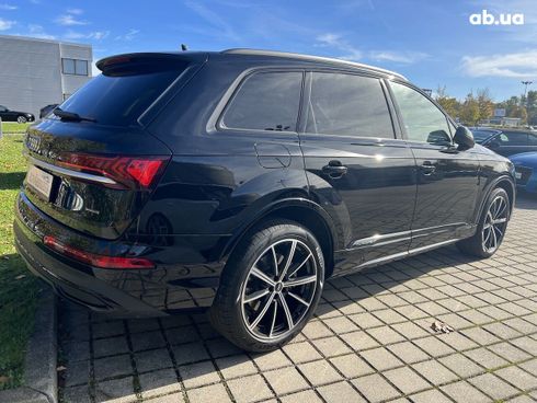 Audi Q7 2021 - фото 24