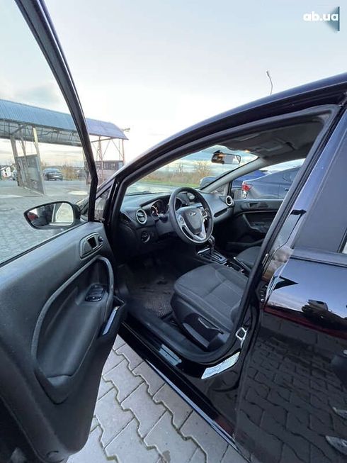 Ford Fiesta 2019 - фото 7