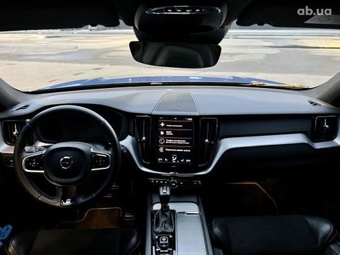 Volvo XC60 2018 - фото 9