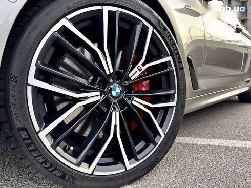 BMW 5 серия 2021 - фото 23