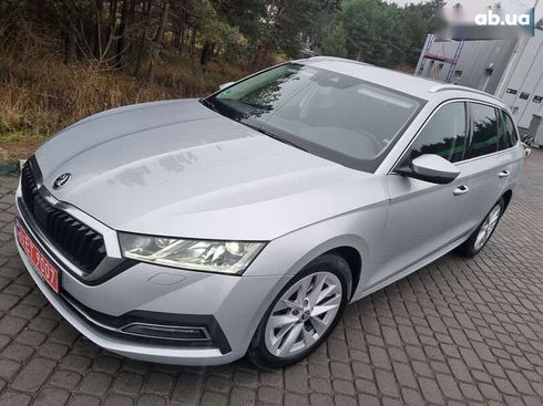 Skoda Octavia 2021 - фото 23