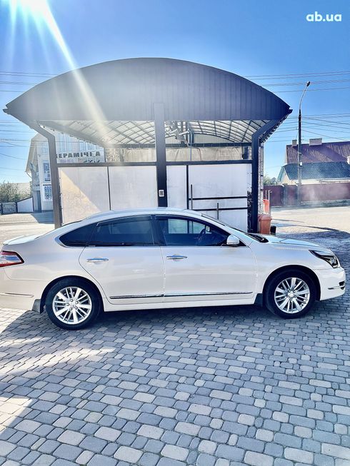 Nissan Teana 2013 белый - фото 9