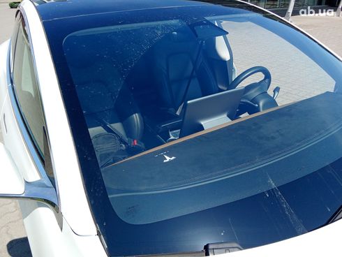 Tesla Model 3 2020 белый - фото 11