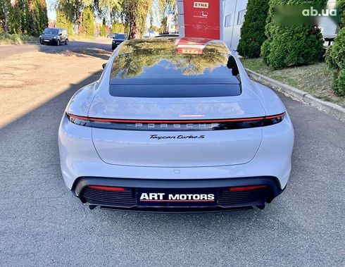 Porsche Taycan 2020 - фото 11