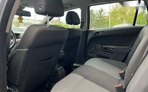 Opel Astra 2009 - фото 24