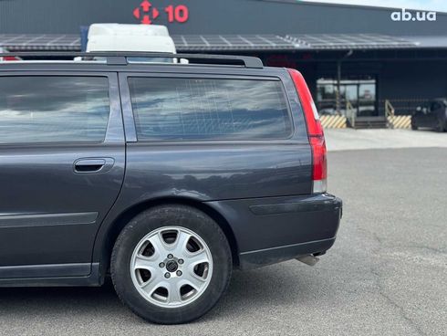 Volvo V70 2002 серый - фото 6