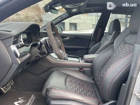 Audi RS Q8 2023 - фото 15