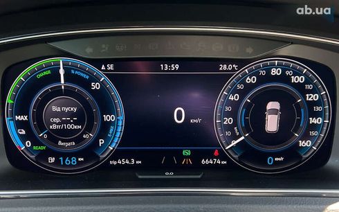 Volkswagen e-Golf 2020 - фото 20