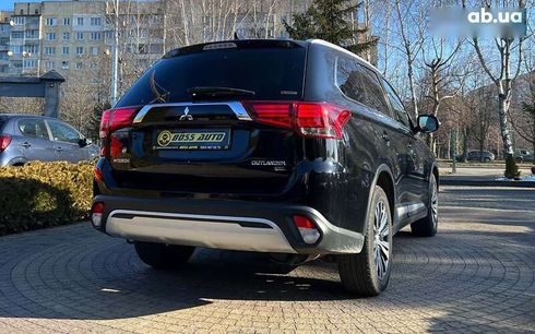 Mitsubishi Outlander 2019 - фото 7