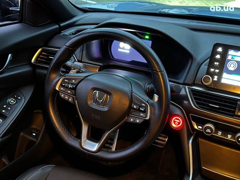 Honda Accord 2022 серый - фото 18