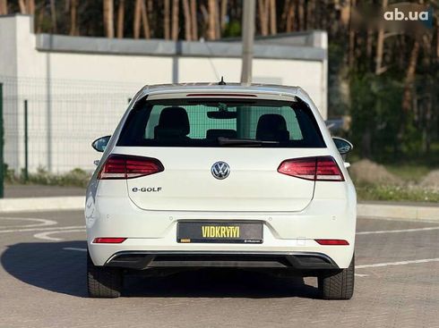 Volkswagen e-Golf 2017 - фото 16