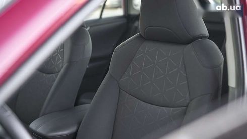 Toyota RAV4 2022 - фото 16