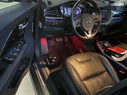 Kia Niro 2020 - фото 11