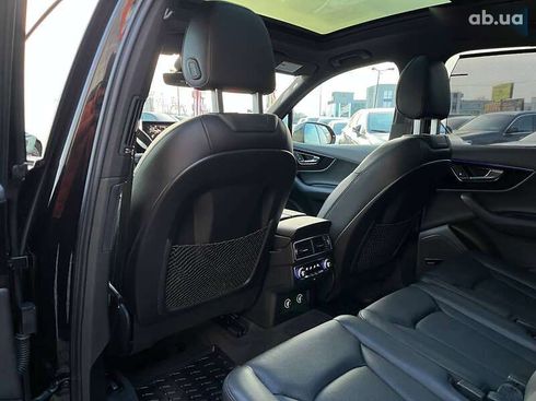 Audi Q7 2018 - фото 26