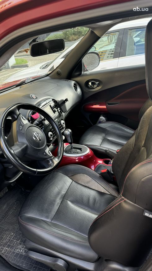 Nissan Juke 2012 красный - фото 18