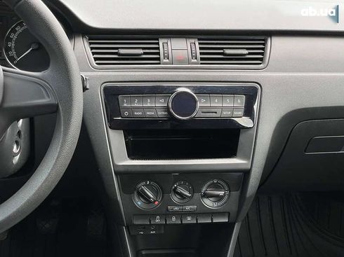 Skoda Spaceback 2018 - фото 11