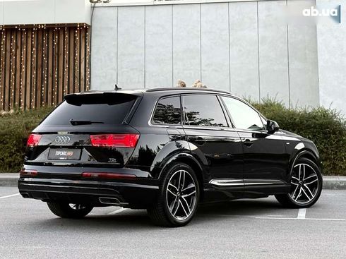 Audi Q7 2017 - фото 17