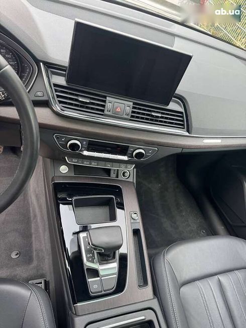 Audi Q5 2021 - фото 14