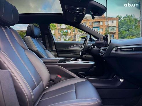 Cadillac Lyriq 2023 - фото 29