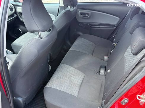 Toyota Auris 2015 красный - фото 10
