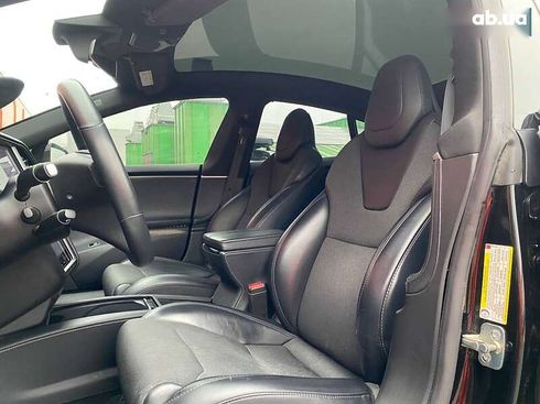 Tesla Model S 2018 - фото 20