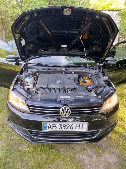 Volkswagen Jetta 2013 черный - фото 11