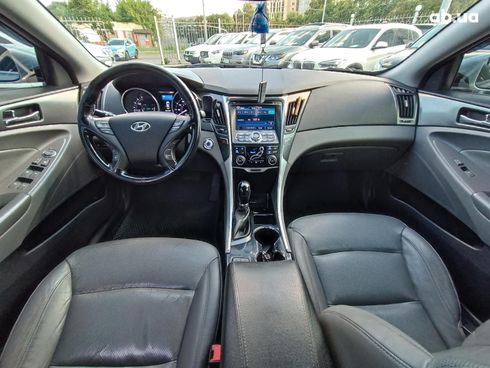 Hyundai Sonata 2014 серый - фото 17