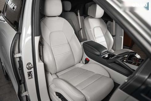 Porsche Cayenne Coupe 2023 - фото 29