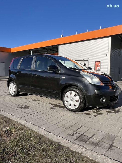 Nissan Note 2006 черный - фото 3