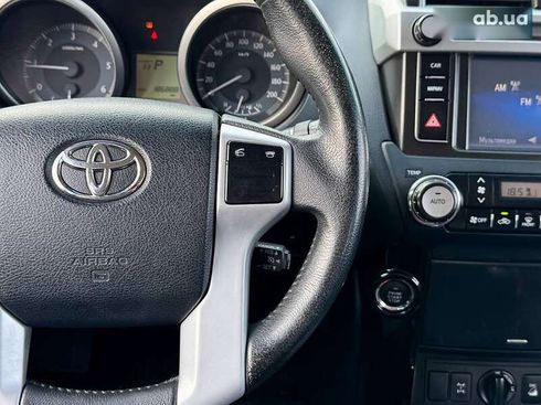 Toyota Land Cruiser Prado 2014 - фото 28