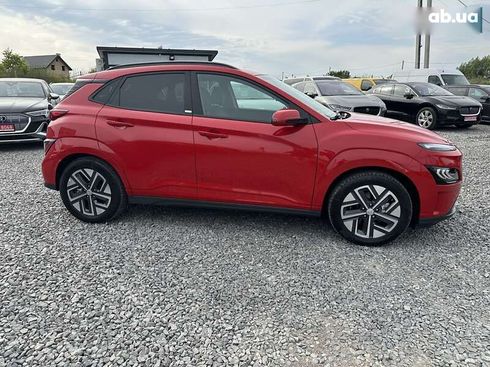 Hyundai Kona Electric 2021 - фото 8