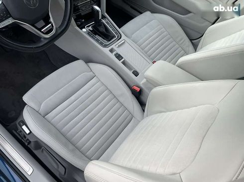Volkswagen Passat 2022 - фото 26