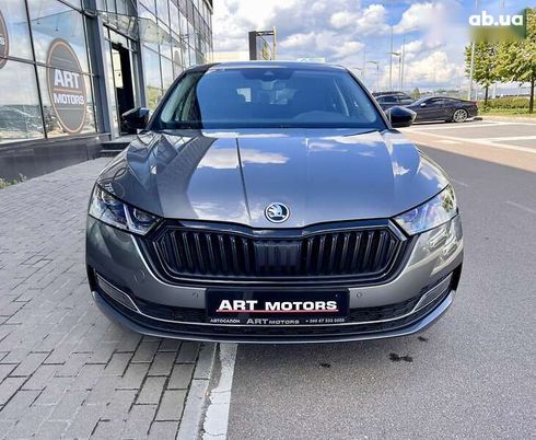 Skoda Octavia 2023 - фото 8