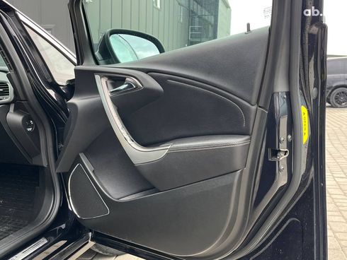 Opel Astra 2011 черный - фото 4