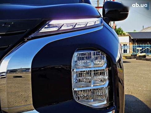 Mitsubishi Outlander 2022 - фото 6