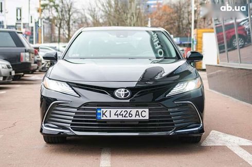 Toyota Camry 2020 - фото 3