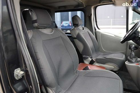 Renault Trafic 2009 - фото 22